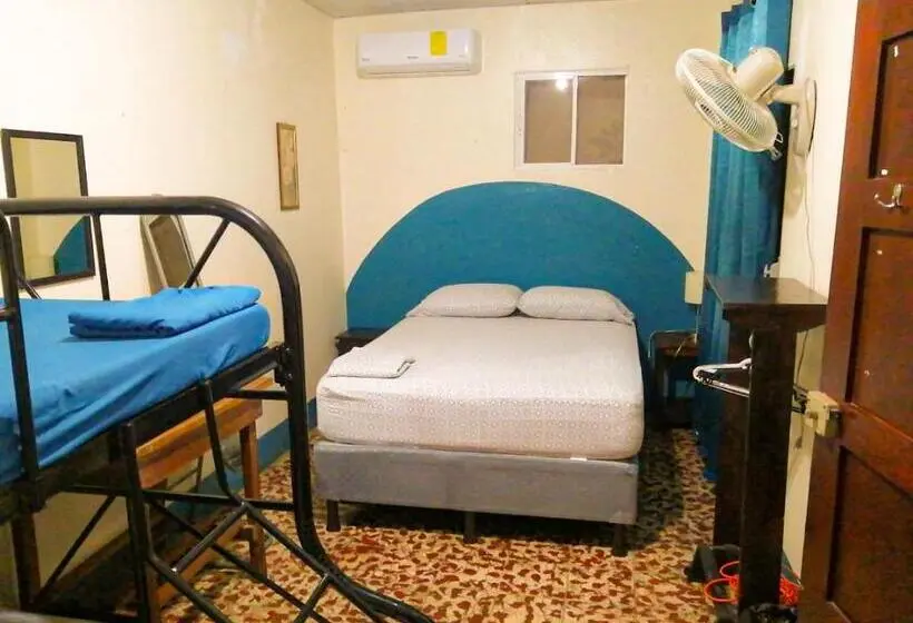 スタンダードルーム, Hostal El Rio
