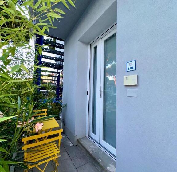 スタンダードルーム, Blue Inn Residence E B&b