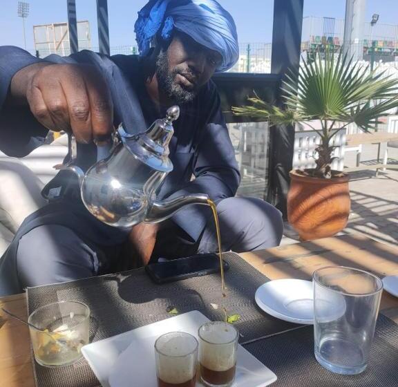 اتاق استاندارد, Transit