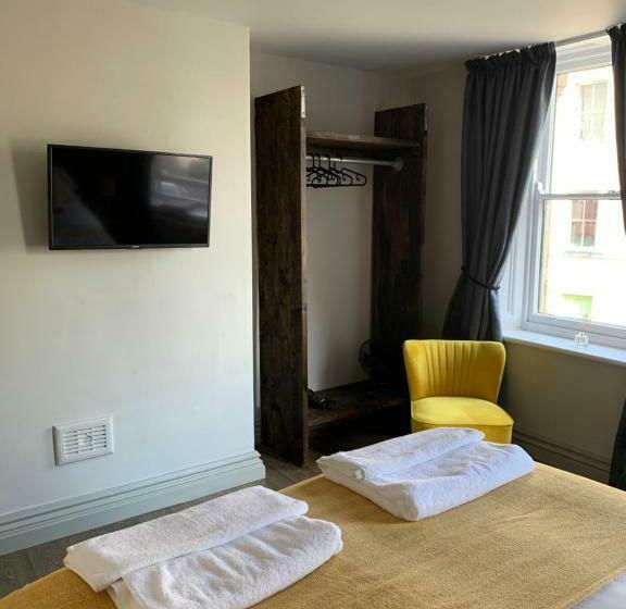 غرفة قياسية سرير كينج, Victorian Tap