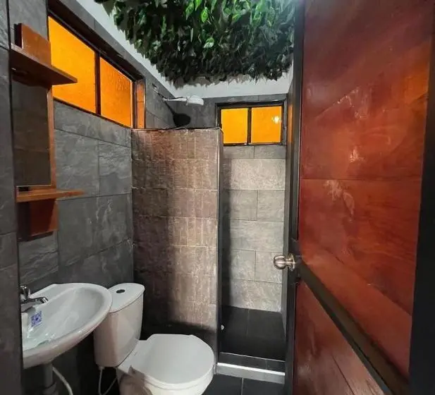 キャビン, Solarte Hostel