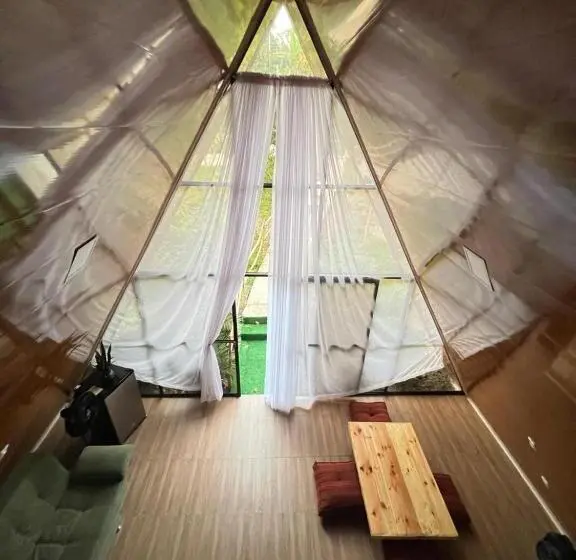 シャレー・スペリアー1寝室, Solarte Hostel