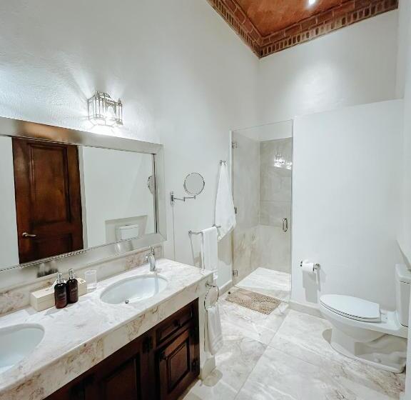 小型豪华套房, Hacienda Los Arcangeles