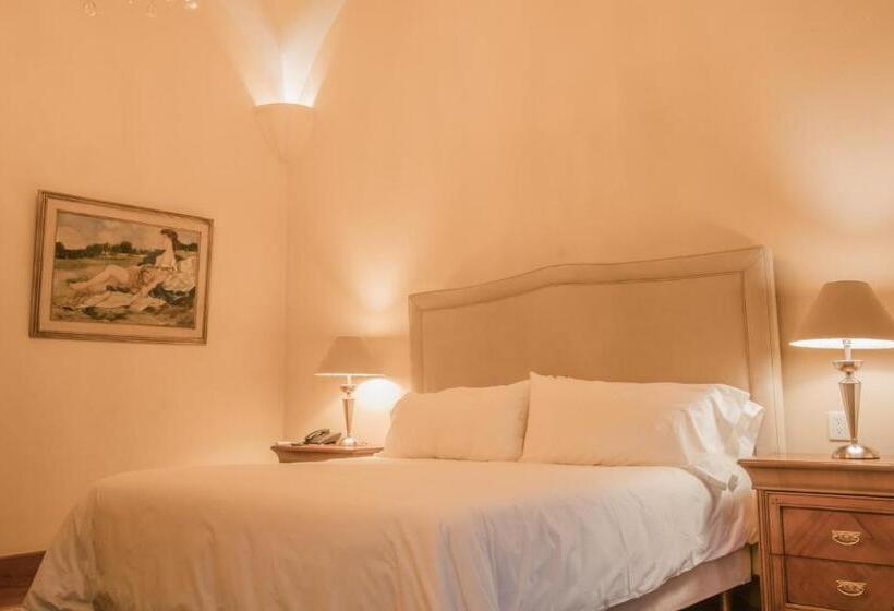 带阳台套房, Hacienda Los Arcangeles