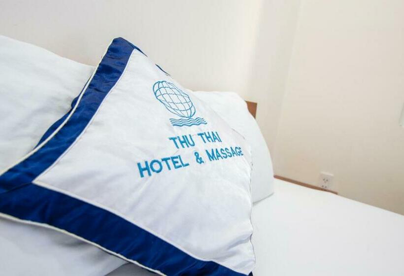 اتاق سوپریور با تخت بزرگ, Thu Thai