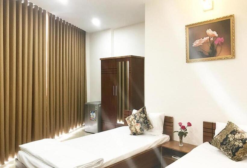 اتاق استاندارد, Thu Thai