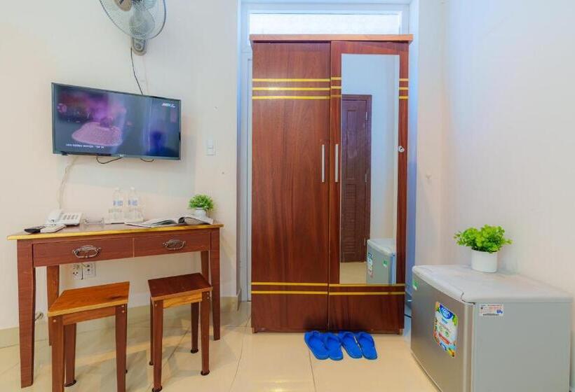 اتاق سوپریور با تخت بزرگ, Thu Thai