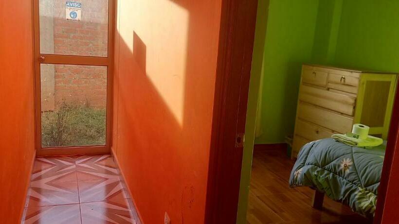 バス共有のスタンダードルーム, Casa Hospedaje Nancy Chinchero