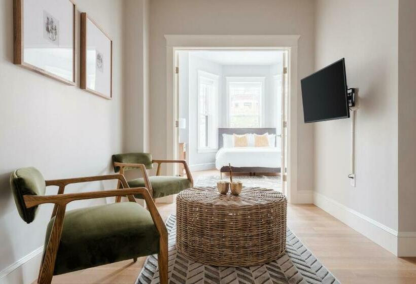 スタンダードスタジオ, Sonder The Magnolia