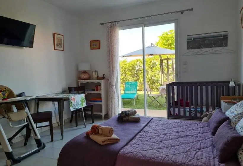 スタンダードルーム, Chambres D Hôtes B&b La Bergeronnette Avec Piscine Couverte Chauffée