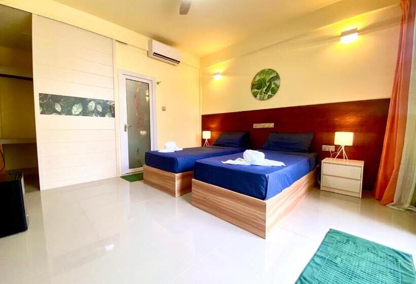 اتاق سوپریور با تخت بزرگ, Sands Grand