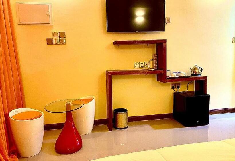 اتاق سوپریور با تخت بزرگ, Sands Grand