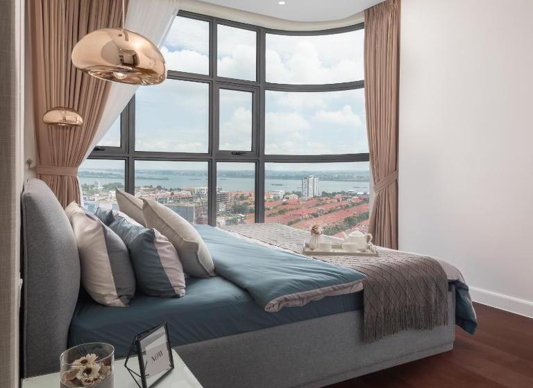 סוויטה משפחתית 2 חדרי שינה, The Peninsula Phnom Penh