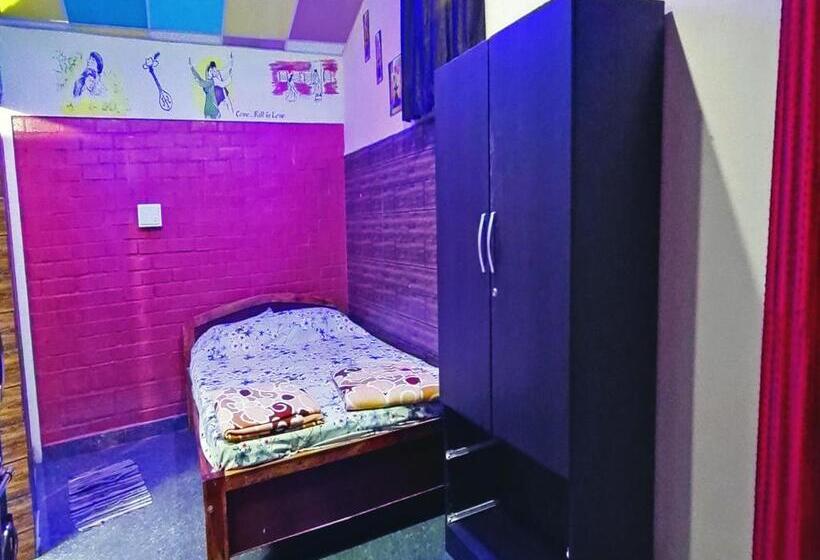 חדר אקונומי, Staymaker Prince Of Kalasa