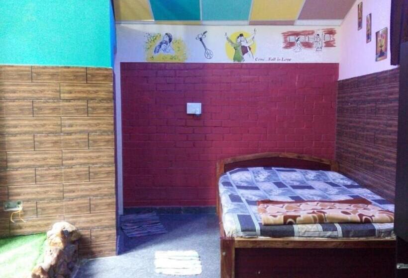 חדר אקונומי, Staymaker Prince Of Kalasa