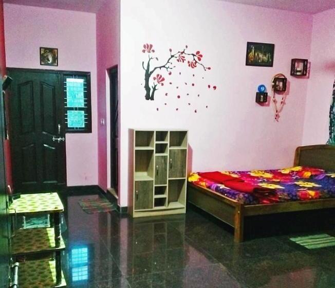 חדר משפחתי דלוקס, Staymaker Prince Of Kalasa