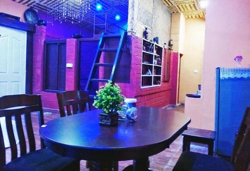 חדר משפחתי דלוקס, Staymaker Prince Of Kalasa