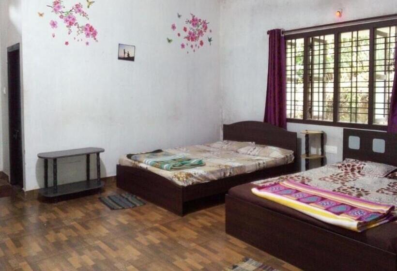 חדר סטנדרט לארבעה, Staymaker Prince Of Kalasa