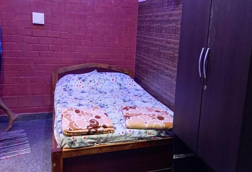 חדר סטנדרט לארבעה, Staymaker Prince Of Kalasa