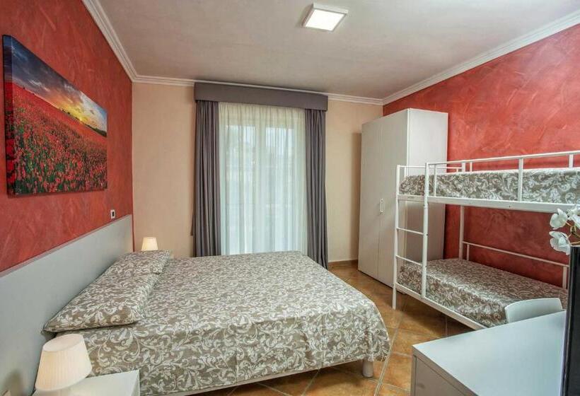 Семейный Номер, B&b Carmelina