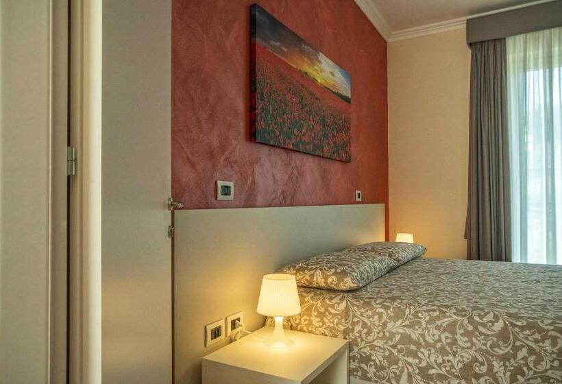 Семейный Номер, B&b Carmelina