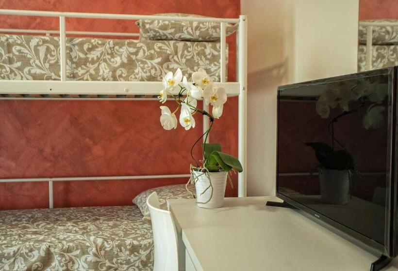 Семейный Номер, B&b Carmelina