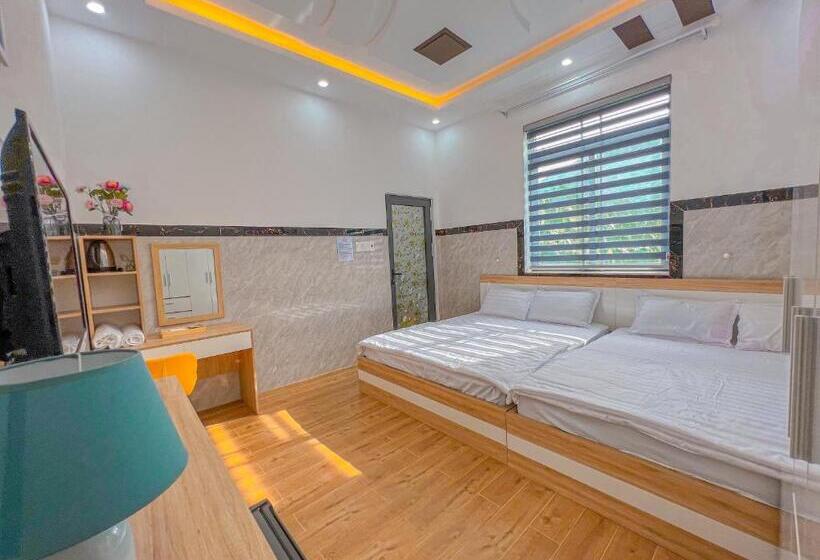 اتاق استاندارد چهار تخته, Homestay Qhome