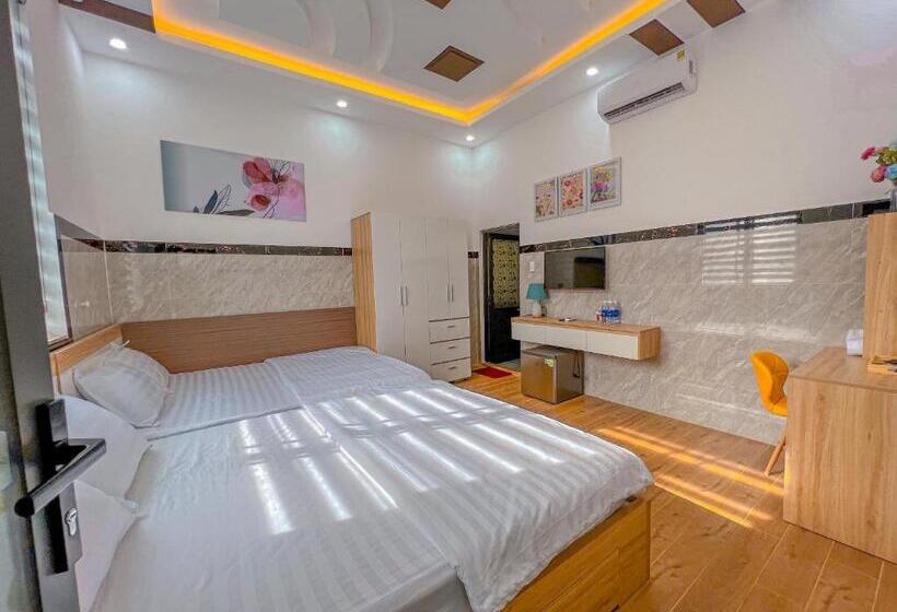 اتاق استاندارد چهار تخته, Homestay Qhome