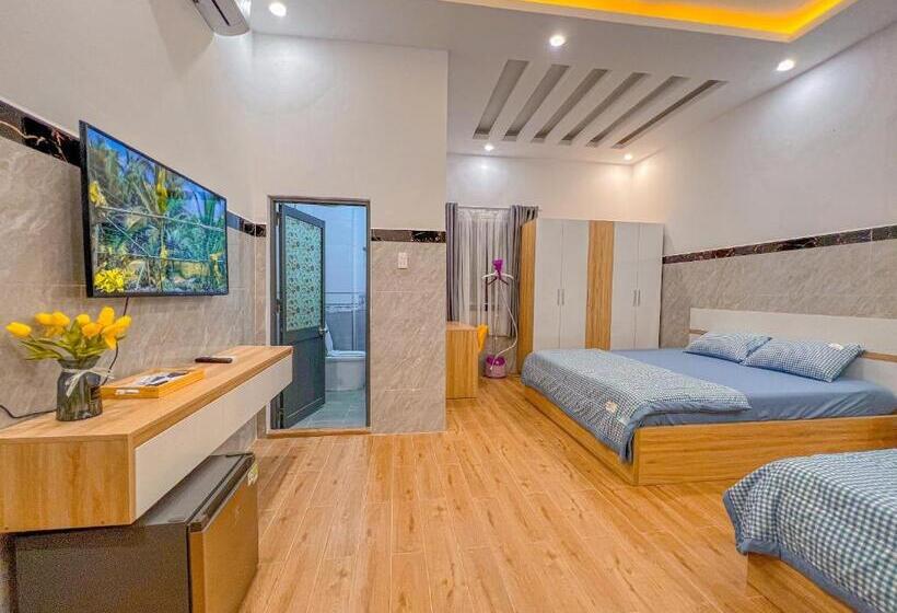 اتاق استاندارد چهار تخته, Homestay Qhome