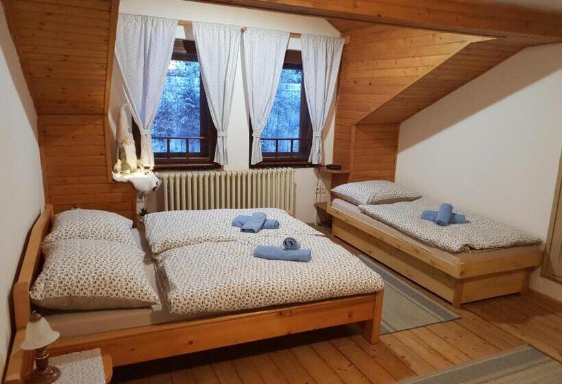 标准三人间, Penzión šafran