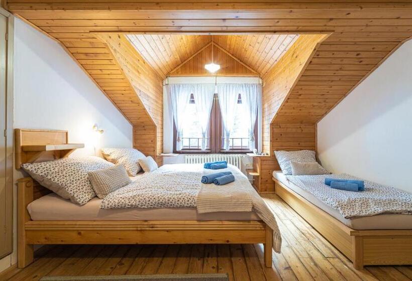 舒适三人间, Penzión šafran