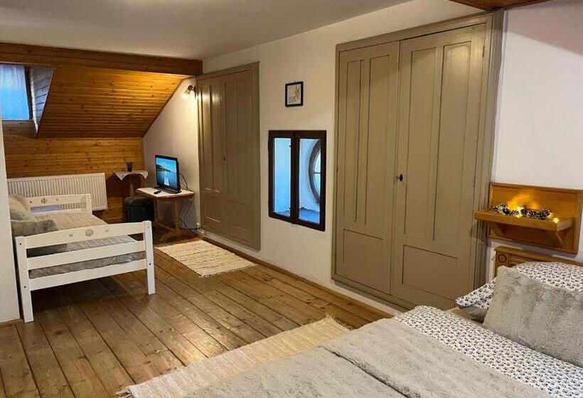 高级三人间, Penzión šafran