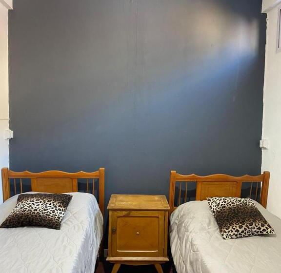 Номер Стандарт Совместная Ванная, 3260hostel