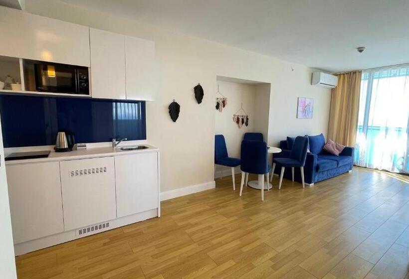 Deluxe Suite Sea View, Apartments Black Sea Resort Luxe