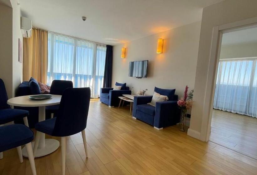 Deluxe Suite Sea View, Apartments Black Sea Resort Luxe