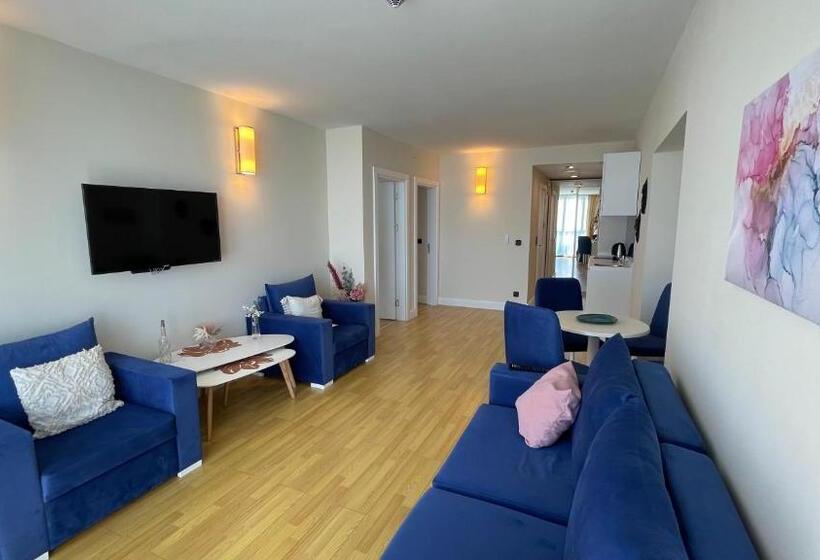 Deluxe Suite Sea View, Apartments Black Sea Resort Luxe