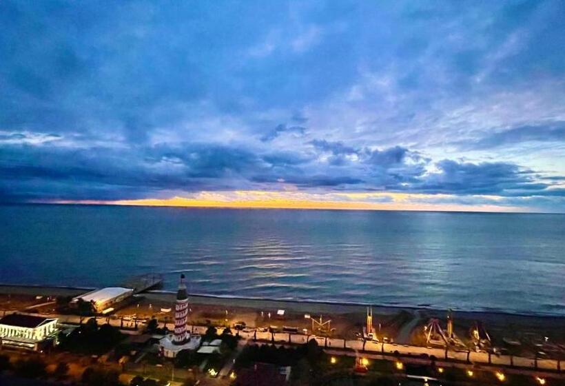 اتاق سه نفره سوپریور با چشم‌انداز دریا, Apartments Black Sea Resort Luxe