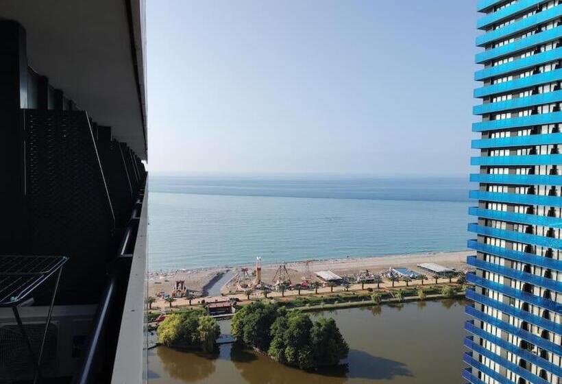 اتاق استاندارد با بالکن و چشم‌انداز دریا, Apartments Black Sea Resort Luxe