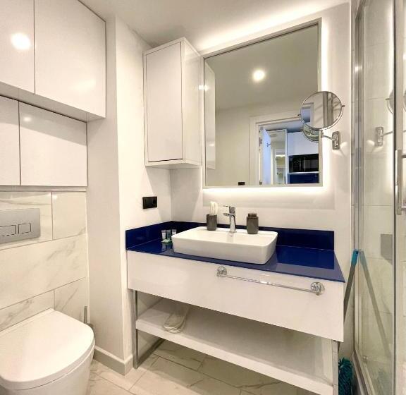 اتاق استاندارد با بالکن و چشم‌انداز دریا, Apartments Black Sea Resort Luxe