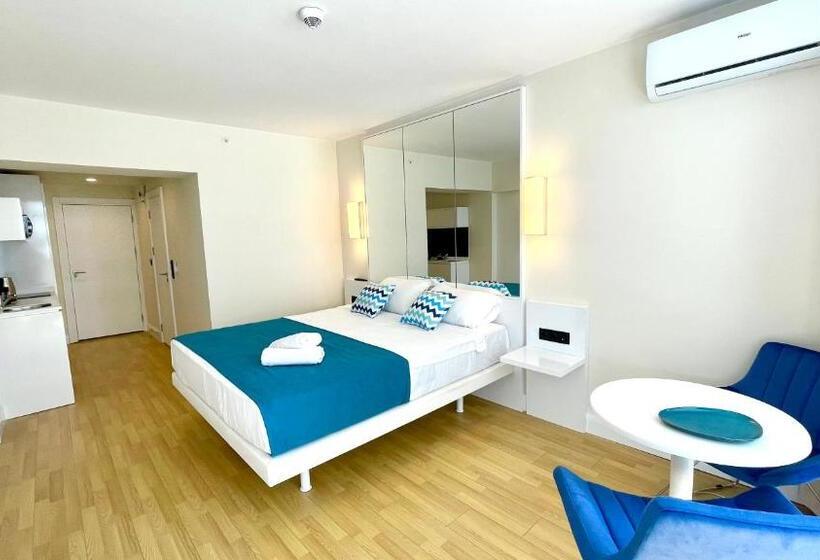 Deluxe Suite King Bed, Apartments Black Sea Resort Luxe