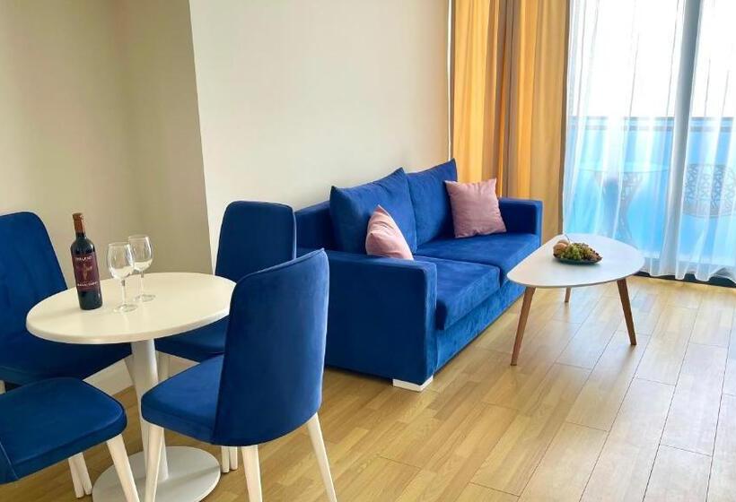 Deluxe Suite Sea View, Apartments Black Sea Resort Luxe