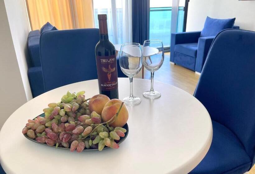 Deluxe Suite Sea View, Apartments Black Sea Resort Luxe