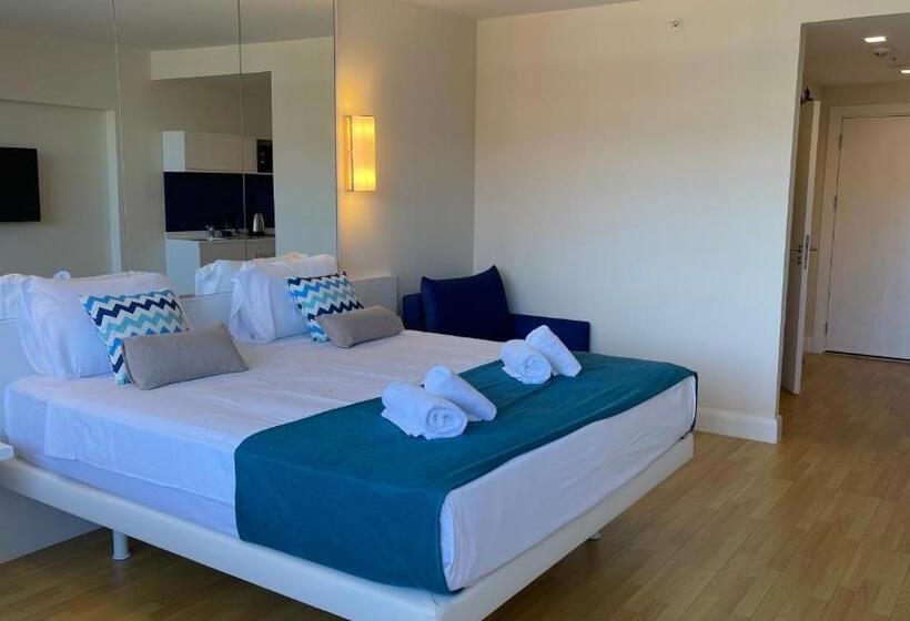 اتاق سوپریور سه تخته, Apartments Black Sea Resort Luxe