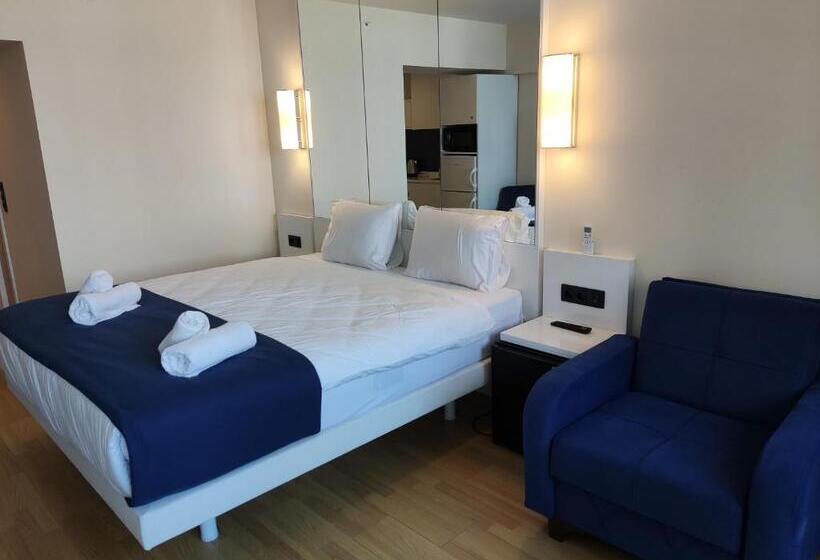 اتاق سوپریور سه تخته, Apartments Black Sea Resort Luxe