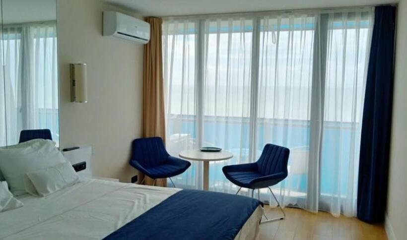 Triple Room Sea View, Apartments Black Sea Resort Luxe
