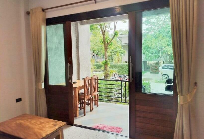 منزل غرفة نوم واحدة, The Zohan Resort & Travel Agency