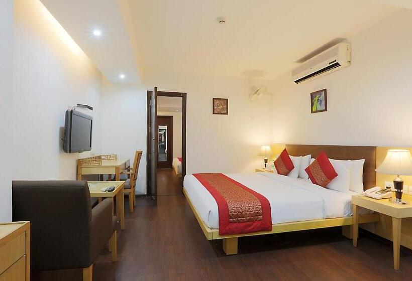 Family Room, Arch Plaza   Near Delhi Airport