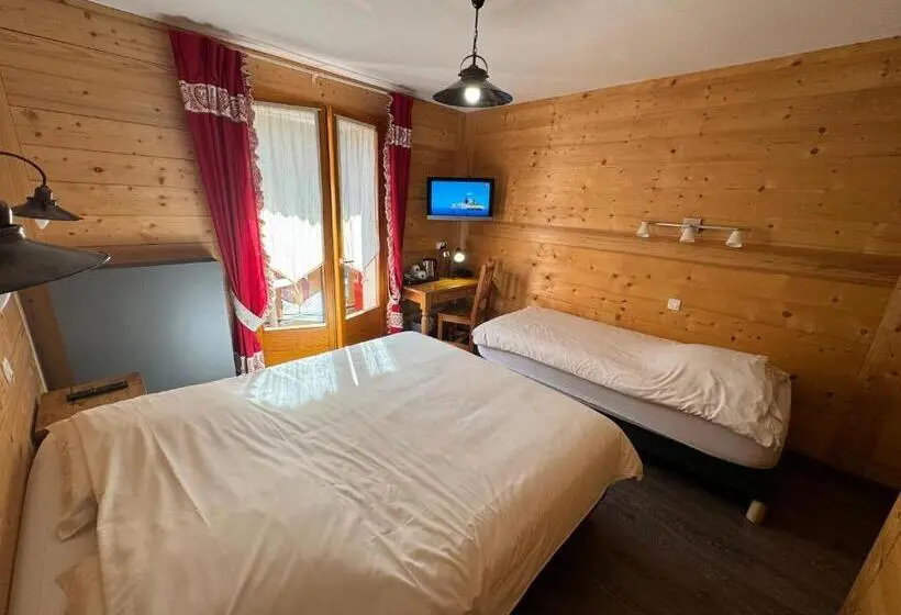 Standard Triple Room, Le Schuss