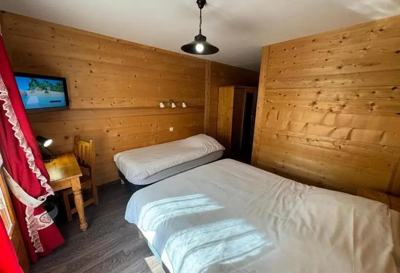 Standard Triple Room, Le Schuss