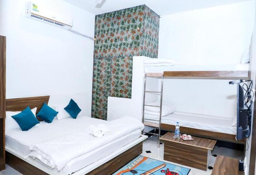 غرفة ديلوكس عائلية, Meera Heritage